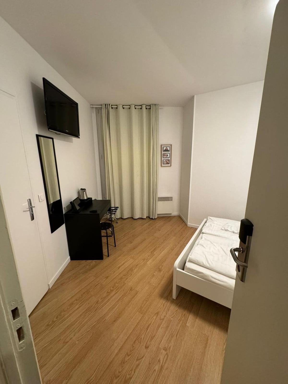 Hotel Etoiles De Mantes Extérieur photo