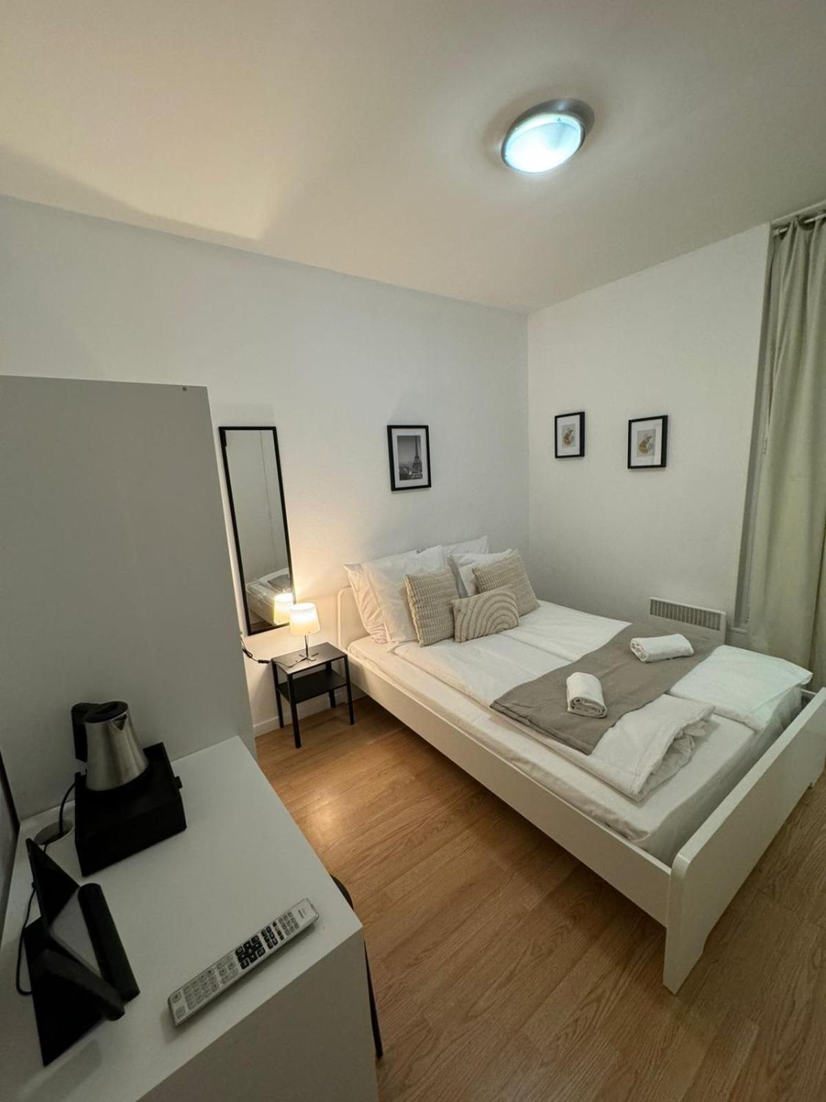 Hotel Etoiles De Mantes Extérieur photo