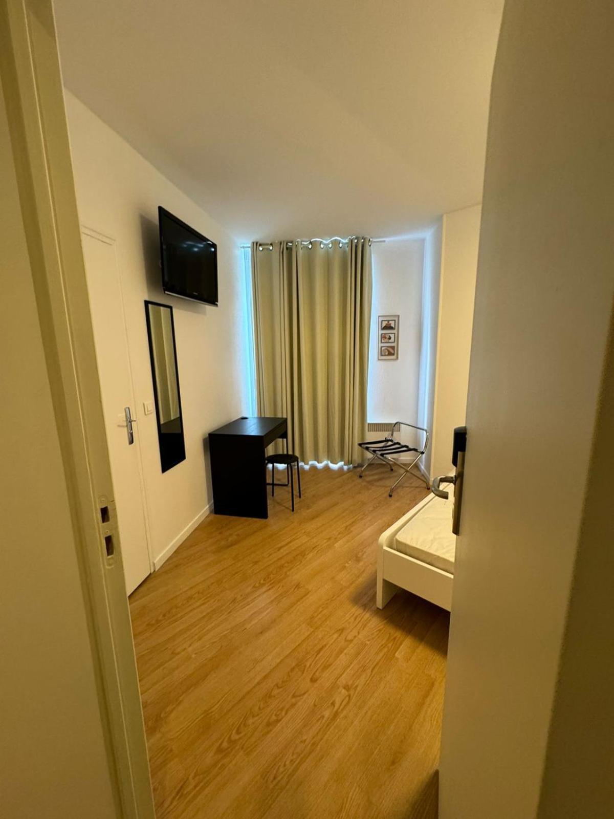 Hotel Etoiles De Mantes Extérieur photo